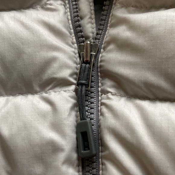 Patagonia Women’s Down Sweater Full Zip Down Insulated Jacket Light Gray XS - Picture 5 of 13